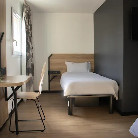 B&B HOTEL Le Puy-en-Velay Vals-pres-le-Puy Exterior foto