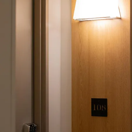 B&B HOTEL Le Puy-en-Velay Vals-pres-le-Puy Exterior foto